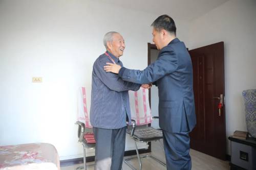 http://www.lnpu.edu.cn/__local/9/92/8D/0A1DD47B6AB6FAD33FDB1EC5FED_6A9482AB_223A0.jpg